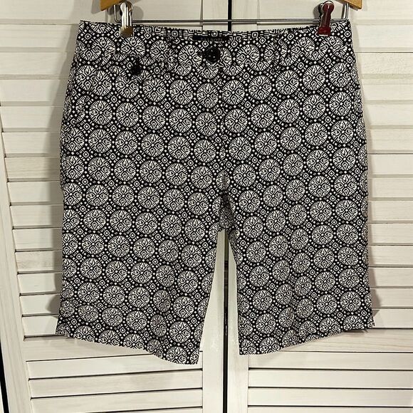 Talbots Shorts 10P Stretch Mid-Rise Bermuda Golf Brown Cream #1 - Picture 2 of 12